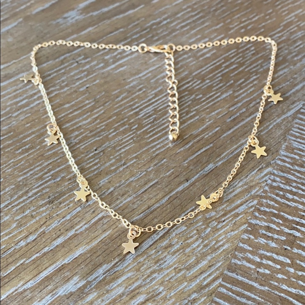 Gold dangle star charm choker necklace - Picture 4 of 5